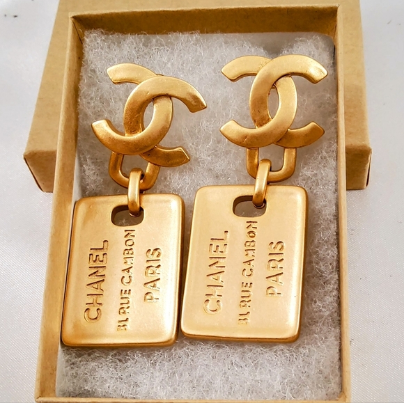 DESIGNER-STYLE GOLD TONE DANGLING EARRINGS - Picture 5 of 10